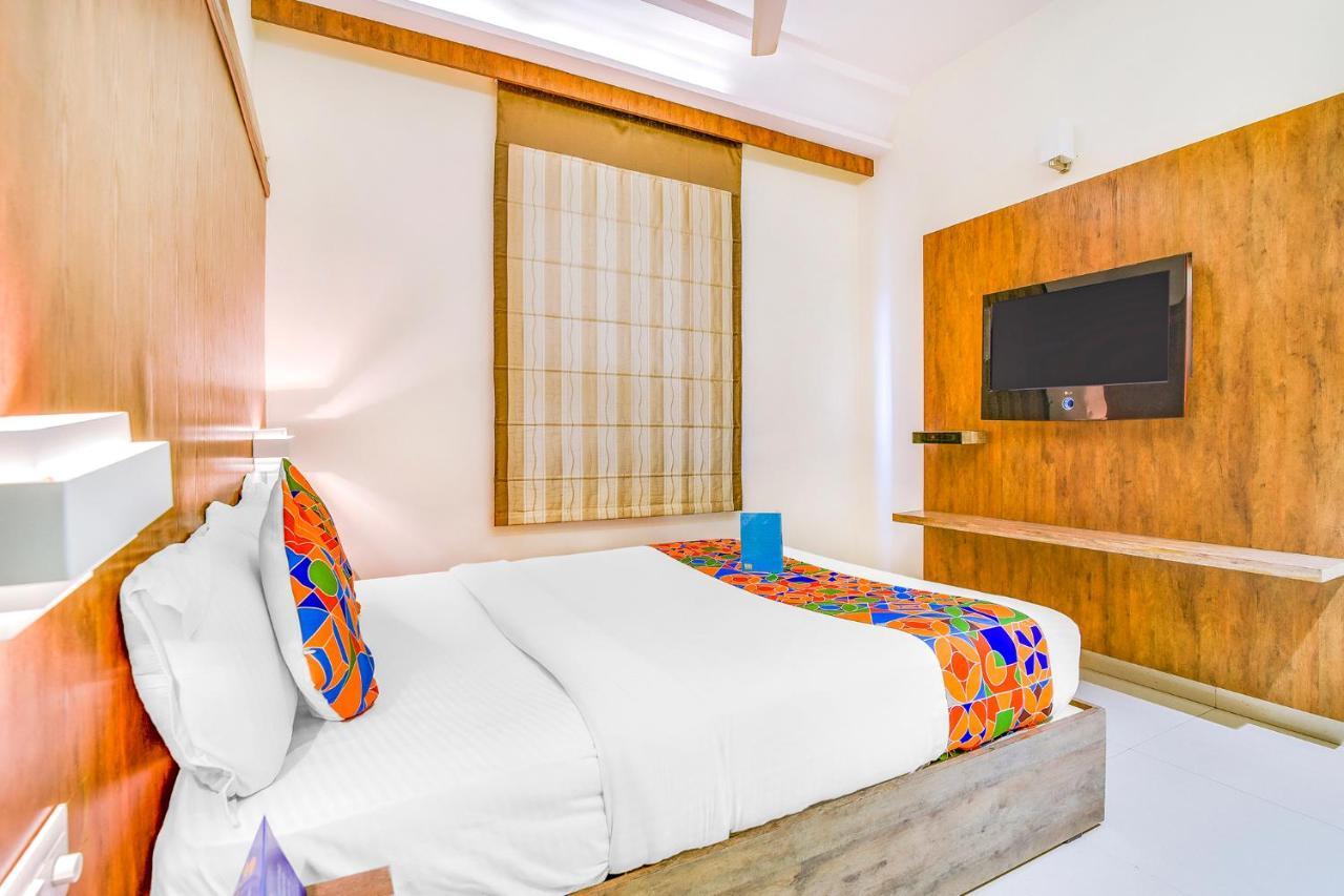 Fabhotel Arastu Nampally Hyderabad Exterior photo
