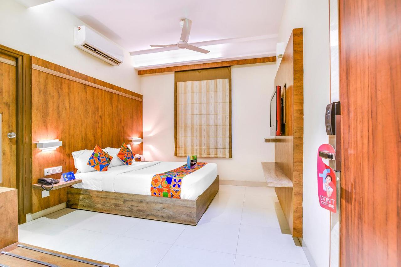 Fabhotel Arastu Nampally Hyderabad Exterior photo