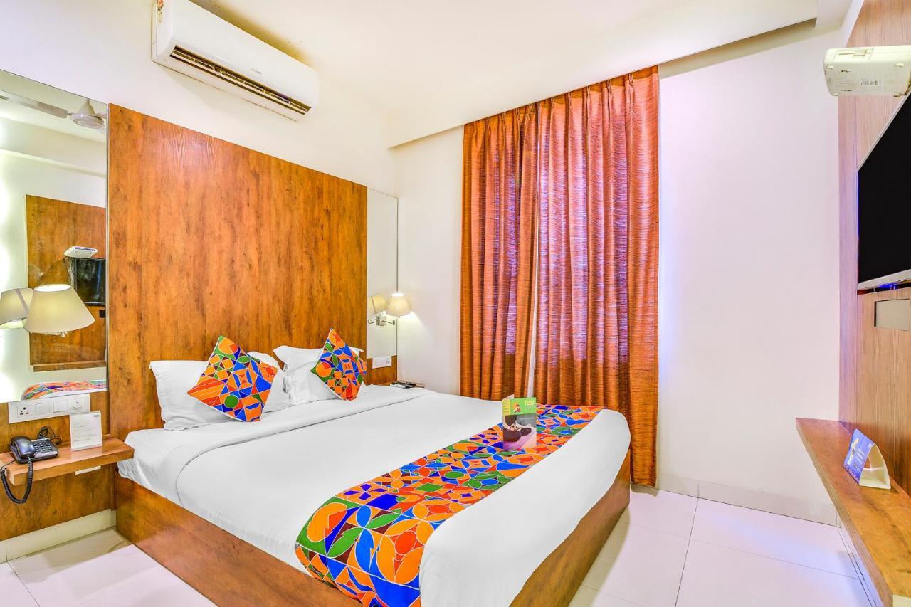 Fabhotel Arastu Nampally Hyderabad Exterior photo