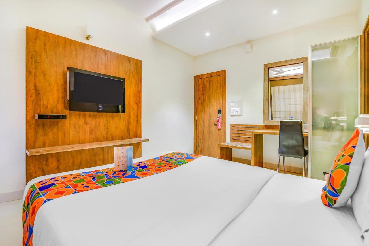 Fabhotel Arastu Nampally Hyderabad Exterior photo